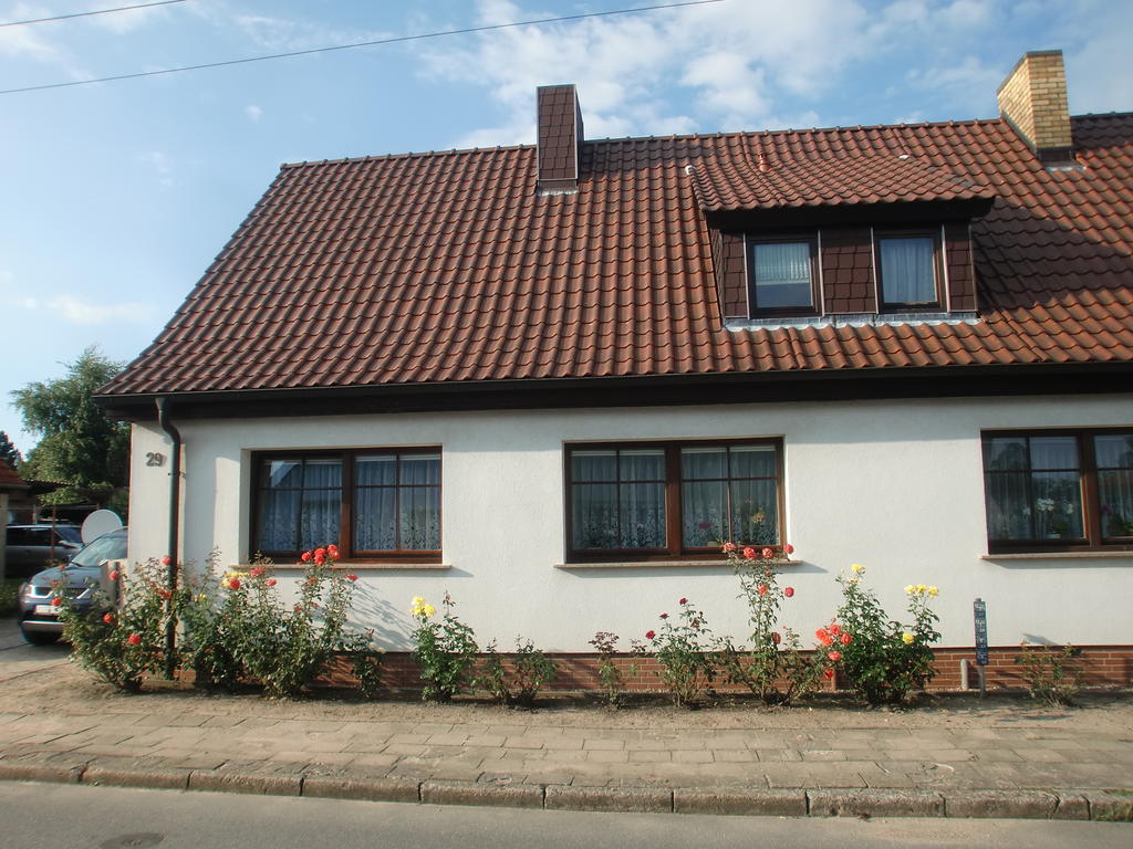 Ferienwohnung Lisa Gingst Exterior photo